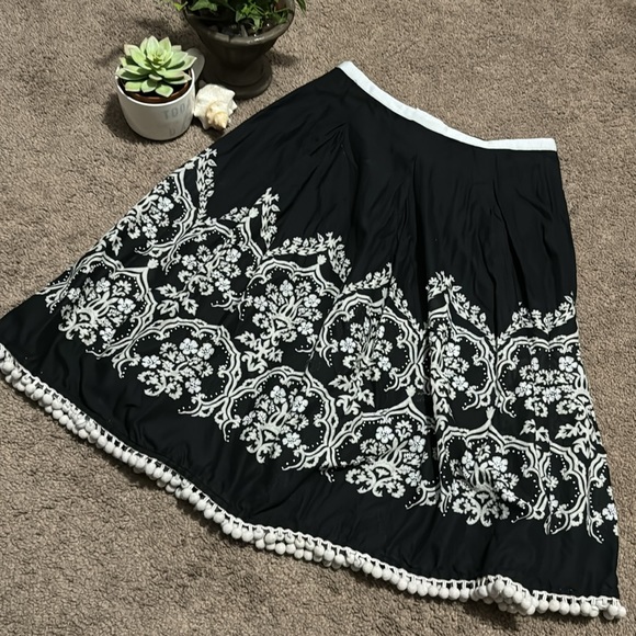 Ann Taylor Loft Swing Style Skirt-S-Cotton-Side Zip-Lined-Beaded/Tassel Detail - Picture 2 of 15